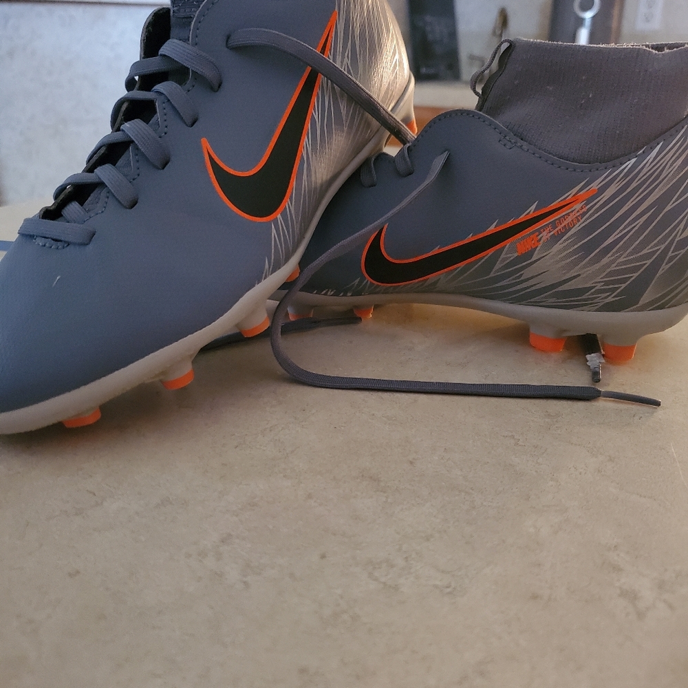 Nike cleats size